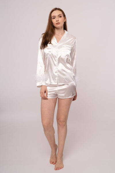 Ballari Pyjama-Set mit Federbesatz, Weiß
